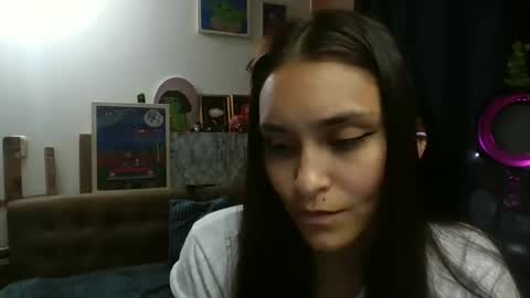 Snapshot of pau_cat chatting on May 2026 05:37:02 AM Pau online show from May 2026 05:37:02 AM