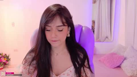 Sofa online show from October 2025 11:46:01 PM