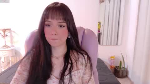 Sofa online show from March 2026 04:16:01 AM