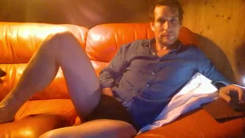 Snapshot of paueriwan chatting on November 2025 09:57:02 PM paueriwan online show from November 2025 09:57:02 PM