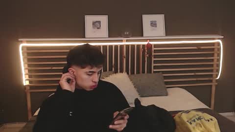 Paul online show from February 2025 12:02:02 PM