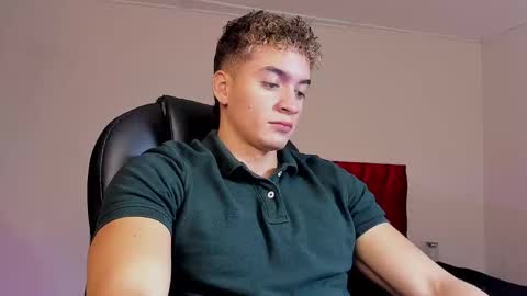 Snapshot of paul_george212 chatting on September 2025 12:43:02 PM Paull George online show from September 2025 12:43:02 PM