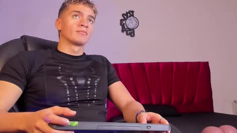 Snapshot of paul_george212 chatting on October 2025 01:52:01 PM Paull George online show from October 2025 01:52:01 PM