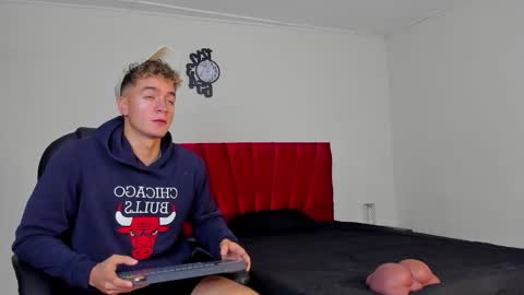 Snapshot of paul_george212 chatting on October 2025 04:50:01 PM Paull George online show from October 2025 04:50:01 PM