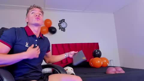 Snapshot of paul_george212 chatting on October 2025 03:10:01 PM Paull George online show from October 2025 03:10:01 PM