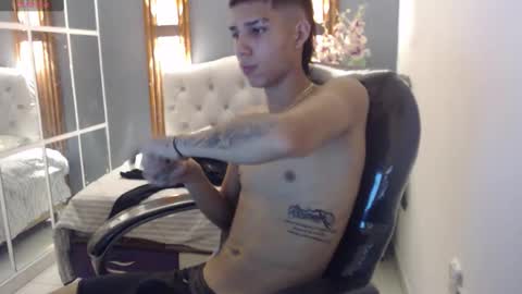 PAUL online show from December 2025 02:13:01 PM