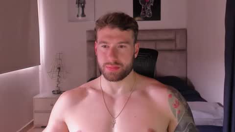 PAUL ROGER online show from February 2026 08:01:02 PM