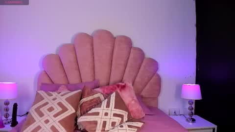 Paula   online show from February 2026 11:18:01 AM