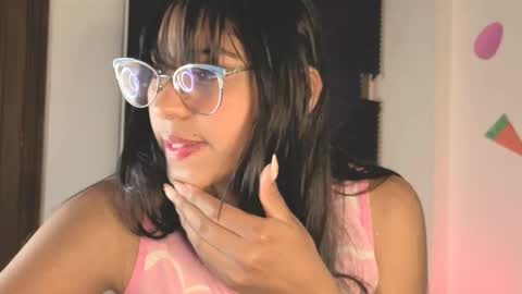 Paula  online show from March 2026 04:07:01 AM