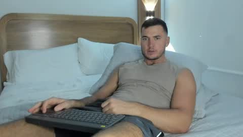 paulblack021 online show from May 2026 03:36:01 AM