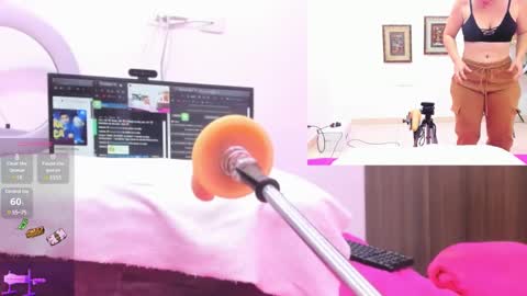 Snapshot of paulina_davis_ chatting on January 2025 01:42:02 AM Paulina Davis online show from January 2025 01:42:02 AM