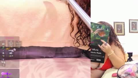 Snapshot of paulina_davis_ chatting on January 2025 03:25:02 AM Paulina Davis online show from January 2025 03:25:02 AM