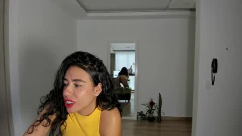 paulina online show from February 2025 08:30:01 PM