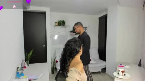 Snapshot of paulina_dossantos chatting on May 2026 08:41:01 AM paulina online show from May 2026 08:41:01 AM