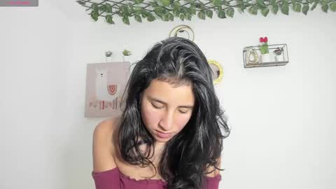 paulina moos 1 online show from February 2025 04:55:01 AM