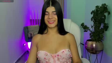 Snapshot of paulinabelle chatting on January 2025 04:25:01 AM Paulina Belle online show from January 2025 04:25:01 AM