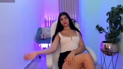 Snapshot of paulinabelle chatting on February 2025 05:20:01 AM Paulina Belle online show from February 2025 05:20:01 AM