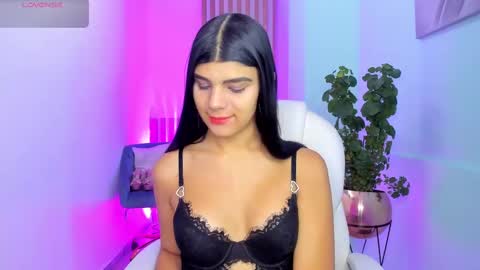 Snapshot of paulinabelle chatting on February 2025 05:03:02 AM Paulina Belle online show from February 2025 05:03:02 AM