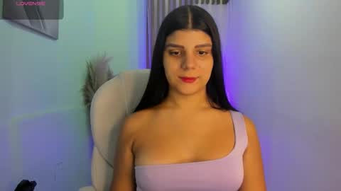 Paulina Belle online show from January 2026 01:05:02 PM