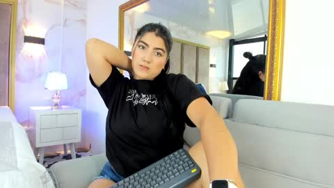 Paulina online show from December 2024 05:29:02 PM