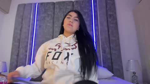 Paulina online show from January 2025 11:59:02 AM