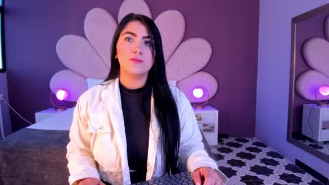 Paulina online show from January 2025 01:24:02 PM