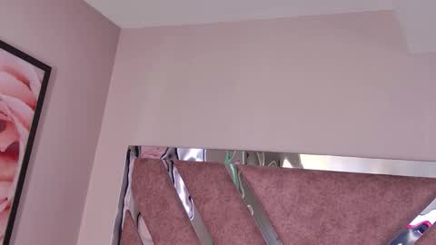 Paulina online show from March 2026 11:47:01 AM