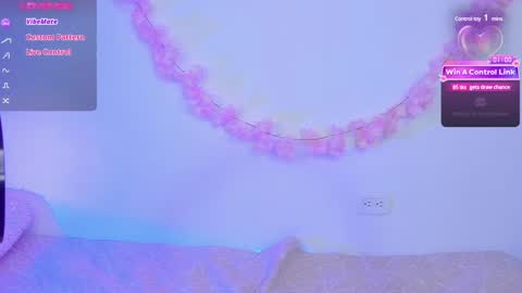 Pauline online show from February 2025 04:37:01 AM