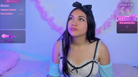 Pauline online show from February 2025 07:41:01 AM