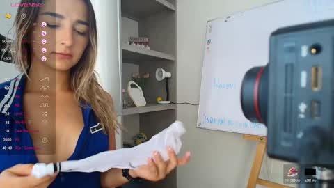 paulirose online show from November 2025 04:05:01 PM