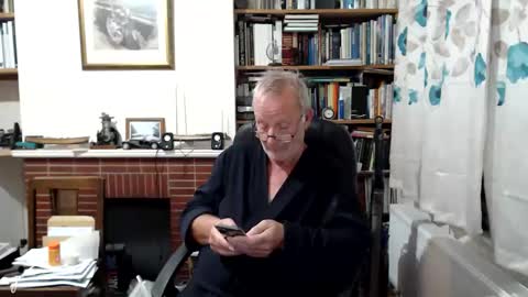 Hi Im Paul online show from October 2025 07:58:02 PM