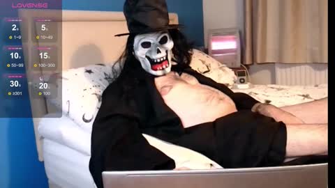 paulyandrew online show from October 2025 09:27:01 PM