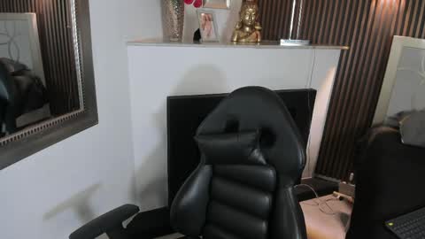 Paulys  online show from April 2026 11:54:02 AM