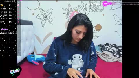 Nicol online show from September 2025 02:11:02 AM