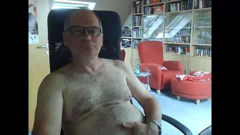 Snapshot of pavlovsdog2006 chatting on May 2026 08:20:01 AM Pavlov aka Peter online show from May 2026 08:20:01 AM
