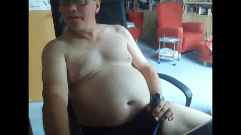 Snapshot of pavlovsdog2006 chatting on July 2026 08:06:01 AM Pavlov aka Peter online show from July 2026 08:06:01 AM