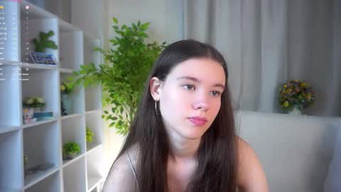 Snapshot of pazrapacki chatting on June 2026 02:46:01 AM Beautiful Mila online show from June 2026 02:46:01 AM