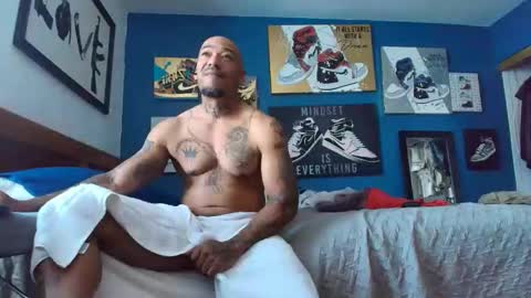 Phenomenal online show from November 2025 10:52:02 PM