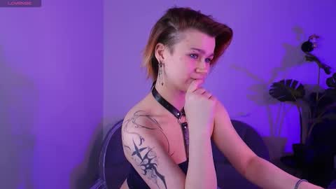 peach_avalanche online show from September 2025 09:18:01 PM