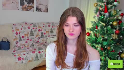 Snapshot of peach_mila chatting on December 2024 01:28:01 PM your love online show from December 2024 01:28:01 PM