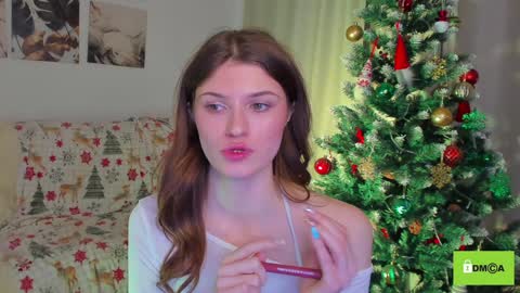 Snapshot of peach_mila chatting on December 2024 05:34:01 PM your love online show from December 2024 05:34:01 PM