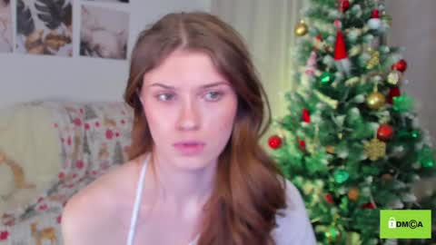 Snapshot of peach_mila chatting on December 2024 08:36:01 PM your love online show from December 2024 08:36:01 PM