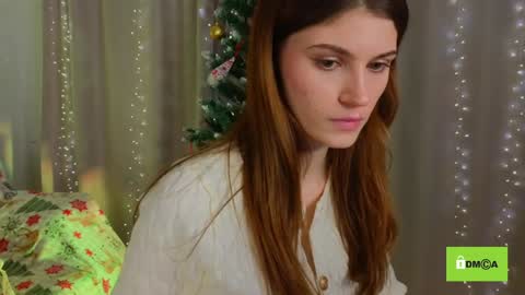 Snapshot of peach_mila chatting on January 2025 08:44:01 PM your love online show from January 2025 08:44:01 PM