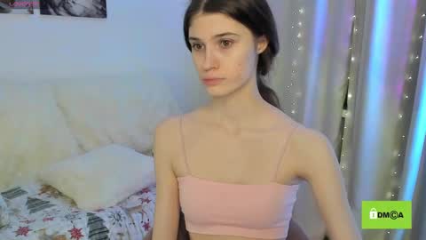 Snapshot of peach_mila chatting on January 2025 12:26:02 AM your love online show from January 2025 12:26:02 AM