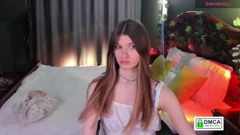 Snapshot of peach_mila chatting on March 2025 07:42:02 PM your love online show from March 2025 07:42:02 PM