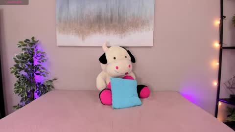 Briana online show from April 2026 01:28:01 PM