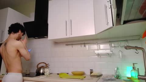 Snapshot of peachcreamcouple chatting on September 2025 09:40:02 PM Lexy Peach online show from September 2025 09:40:02 PM