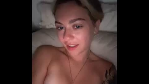 Snapshot of peachesncreampiezz chatting on July 2026 04:49:01 AM peachesncreampiezz online show from July 2026 04:49:01 AM