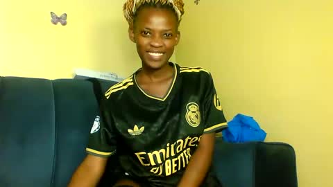 peachie online show from September 2025 12:11:01 AM