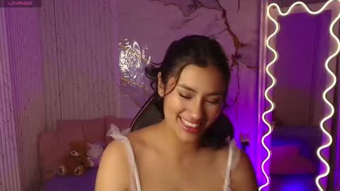 peachy_tay online show from March 2026 11:47:02 AM